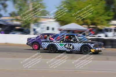 media/Oct-02-2022-24 Hours of Lemons (Sun) [[cb81b089e1]]/1020am (Front Straight)/